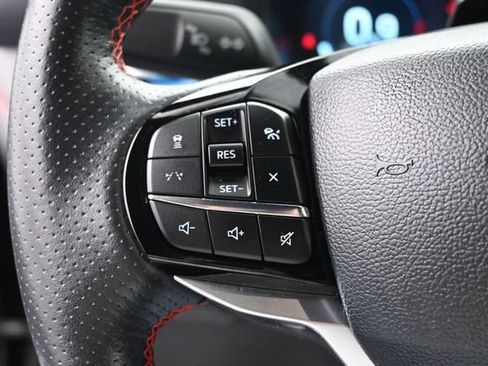 Used 2025 Ford Explorer ST-Line AWD/4WD image 31