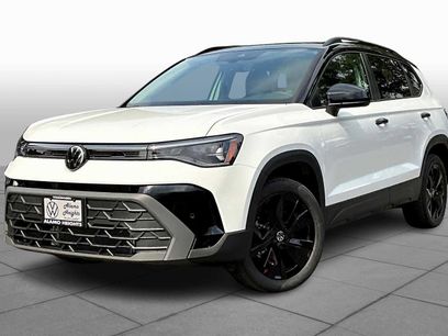 New 2025 Volkswagen Taos SE