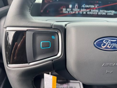 New 2026 Ford Expedition Active image 33