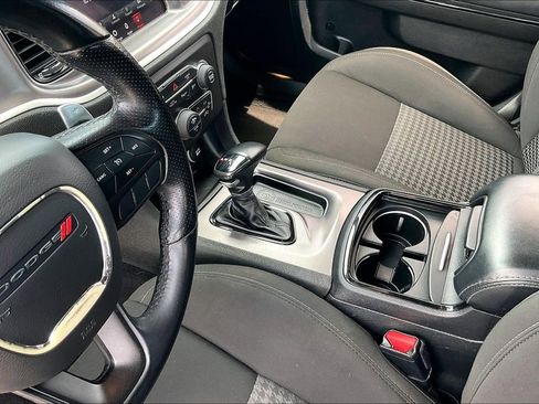 Used 2022 Dodge Charger R/T w/ Blacktop Package RWD image 15