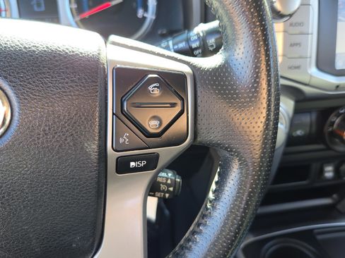 Used 2018 Toyota 4Runner SR5 image 24