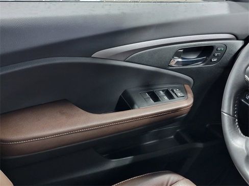 Certified 2025 Honda Ridgeline RTL image 22