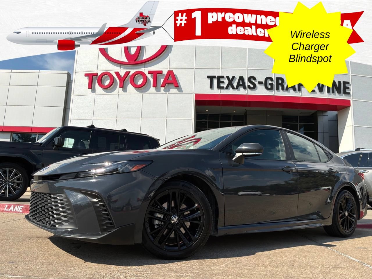 Used 2026 Toyota Camry SE FWD image 1