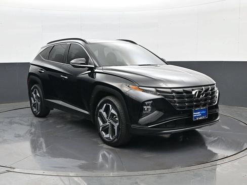 Certified 2024 Hyundai Tucson Limited AWD/4WD image 4