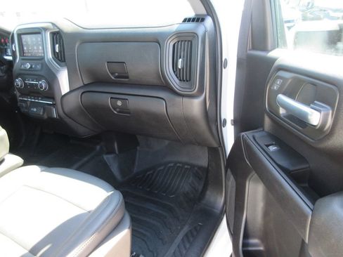 Certified 2025 Chevrolet Silverado 2500 W/T w/ WT Convenience Package AWD/4WD image 16