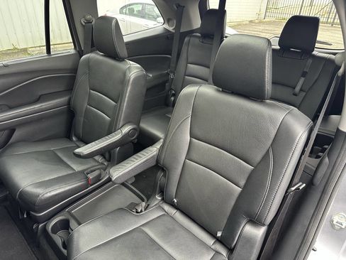 Used 2017 Honda Pilot Elite image 39