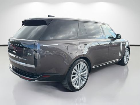 Used 2023 Land Rover Range Rover Long Wheelbase First Edition image 5