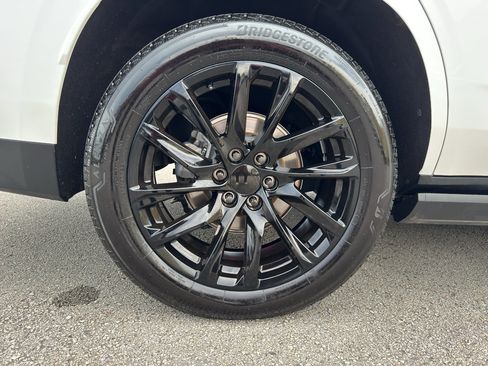 Used 2021 Chevrolet Tahoe High Country AWD/4WD image 9