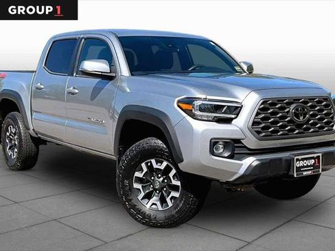 Certified 2023 Toyota Tacoma TRD Off-Road AWD/4WD image 3