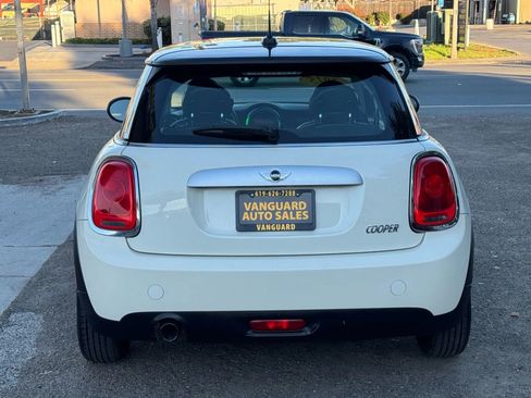 Used 2015 MINI Cooper 2-Door Hardtop FWD image 36