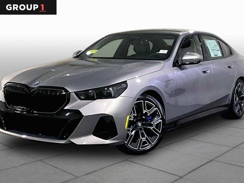 New 2027 BMW 550e xDrive AWD/4WD image 1