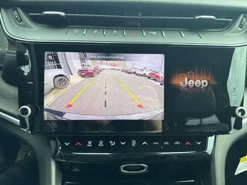 New 2026 Jeep Grand Cherokee Laredo image 21