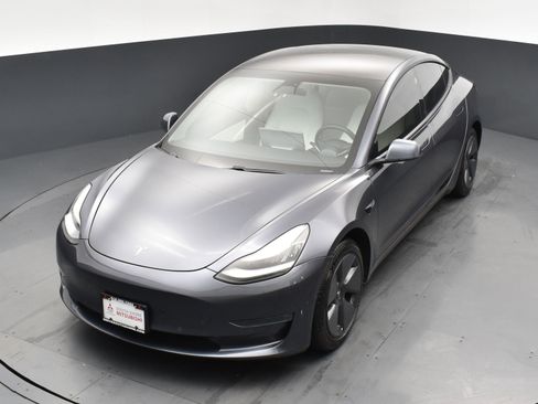 Used 2021 Tesla Model 3 Long Range image 18