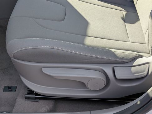 New 2026 Hyundai Elantra Sport image 18