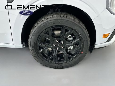 New 2026 Ford Maverick Lobo AWD/4WD image 31