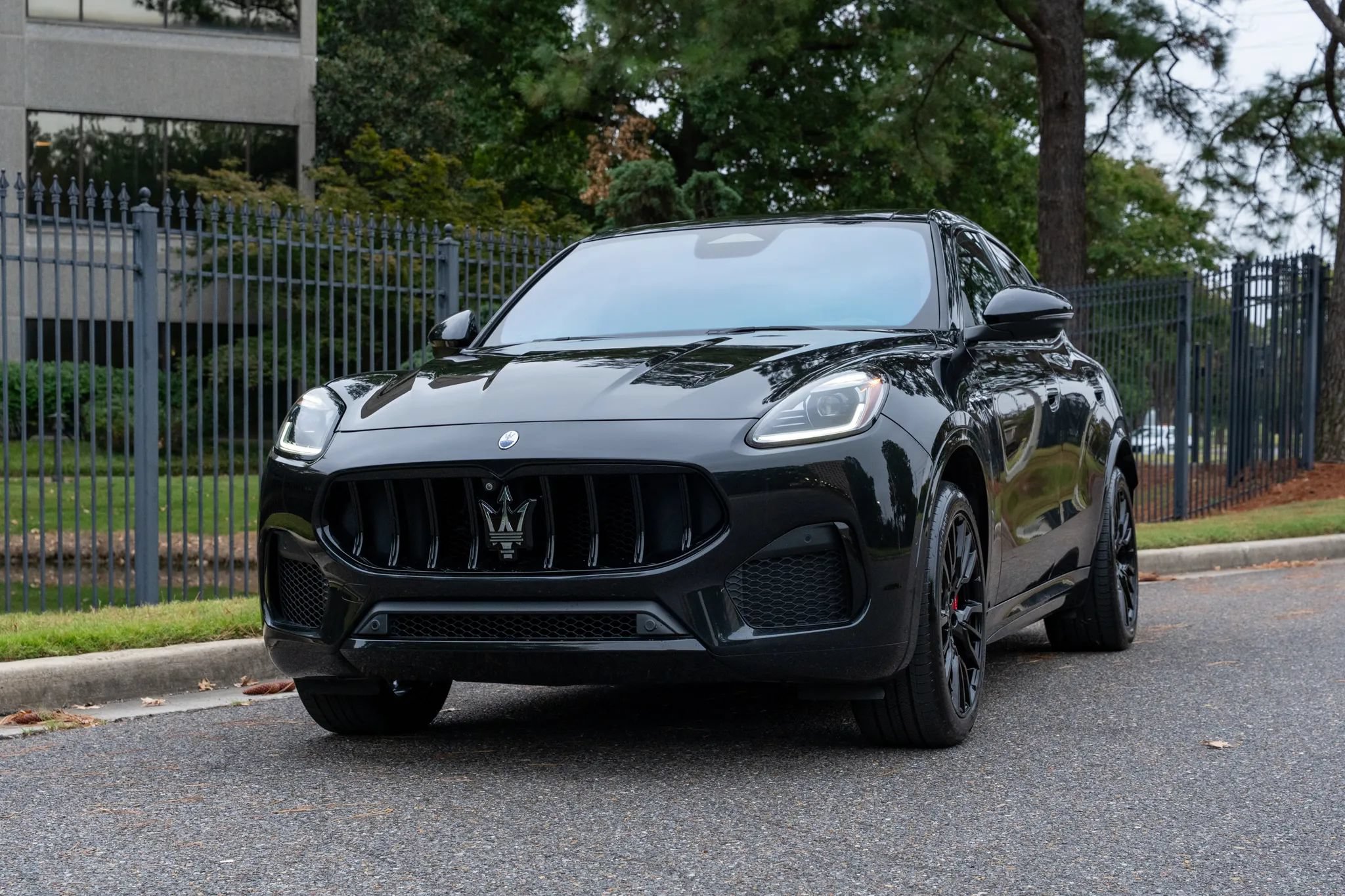 Used 2024 Maserati Grecale Modena AWD/4WD image 2