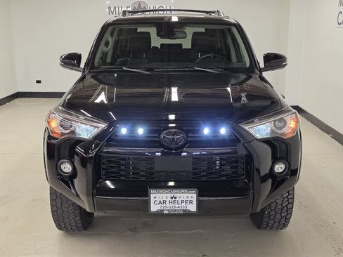 Used 2021 Toyota 4Runner SR5 Premium w/ Moonroof Package AWD/4WD image 2