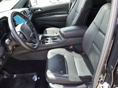 Used 2025 Dodge Durango GT AWD/4WD image 6