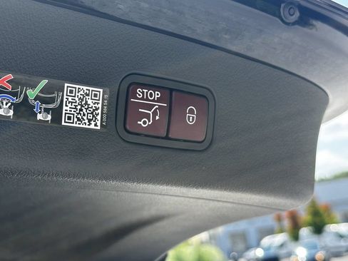 Certified 2025 Mercedes-Benz GLC 350e 4MATIC image 22