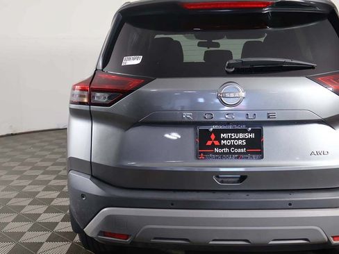 Used 2023 Nissan Rogue S AWD/4WD image 12