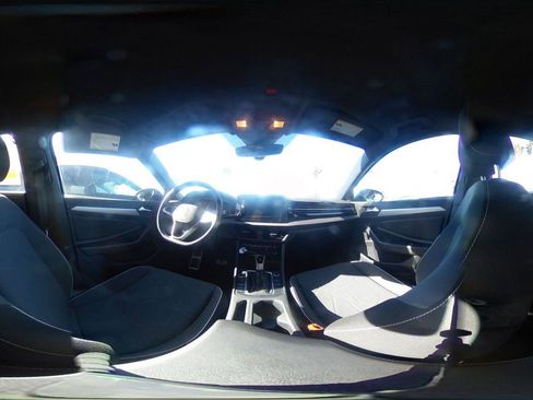 Used 2025 Volkswagen Jetta Sport image 40