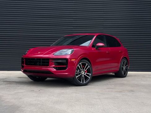 New 2026 Porsche Cayenne GTS AWD/4WD image 1