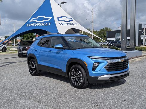 Certified 2026 Chevrolet TrailBlazer LT w/ Driver Confidence Package FWD image 1