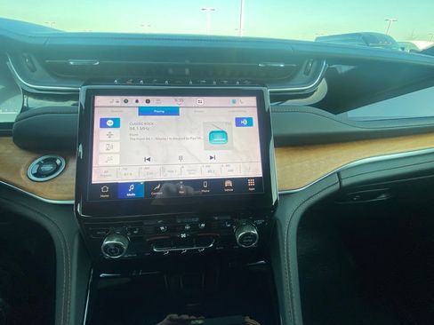 Used 2023 Jeep Grand Cherokee L Summit image 15