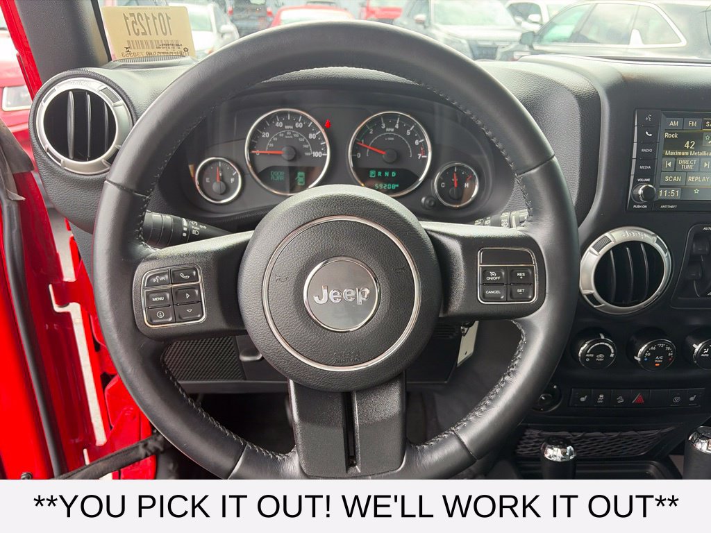 Used 2017 Jeep Wrangler Unlimited Sahara w/ Connectivity Group AWD/4WD image 11