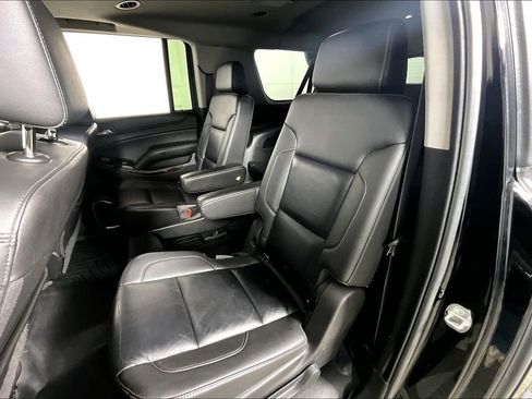 Used 2016 Chevrolet Suburban LT image 26