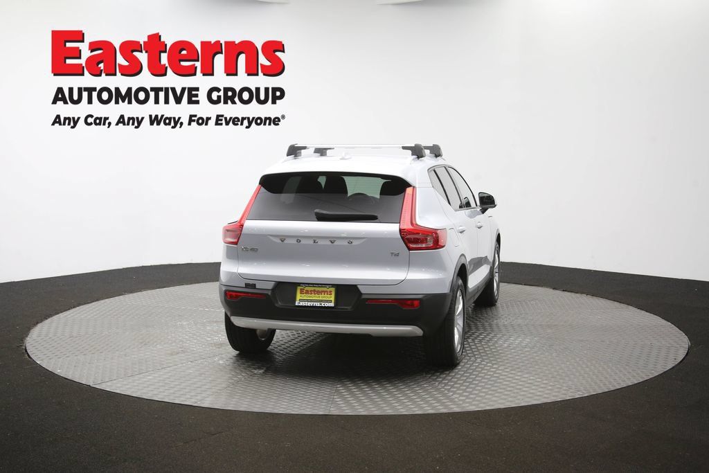 Used 2021 Volvo XC40 T4 Momentum FWD image 39
