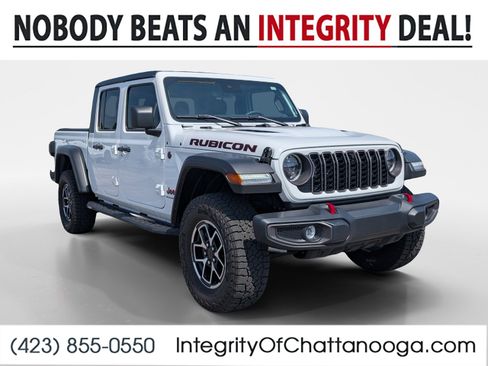 Used 2024 Jeep Gladiator Rubicon w/ Technology Group AWD/4WD image 1