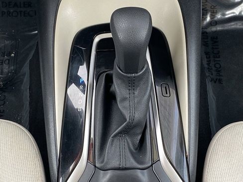 Certified 2024 Toyota Corolla LE image 30