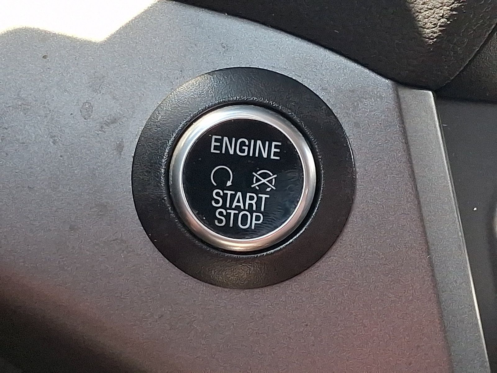 Used 2019 Ford Escape SE AWD/4WD image 23