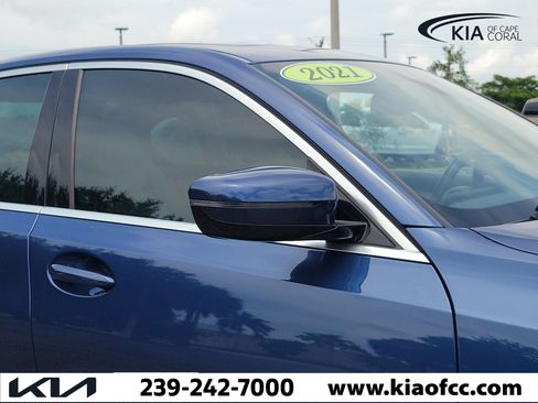 Used 2021 BMW 330i Sedan w/ Convenience Package RWD image 8