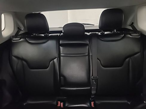Used 2020 Jeep Compass Limited FWD image 26