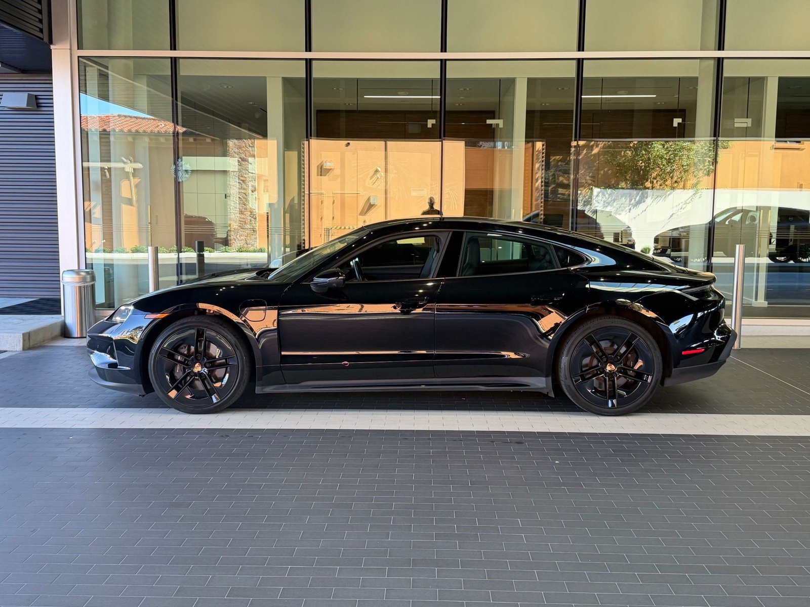 Certified 2025 Porsche Taycan w/ Premium Package RWD image 2