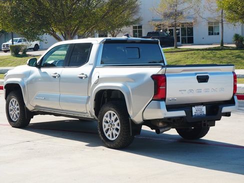 Used 2024 Toyota Tacoma SR5 image 3