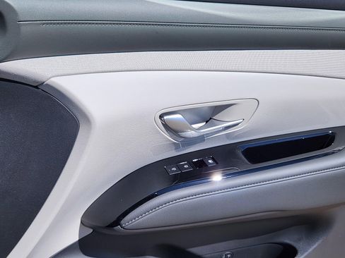 New 2026 Hyundai Tucson Limited AWD/4WD image 17