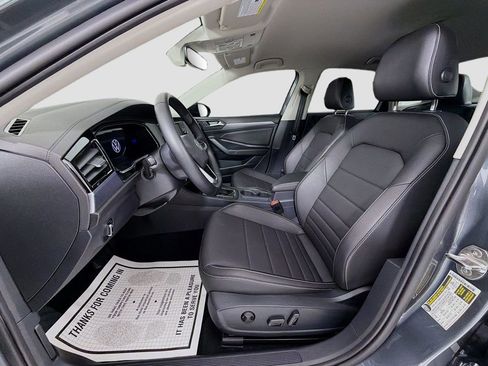 Used 2023 Volkswagen Jetta SE FWD image 20
