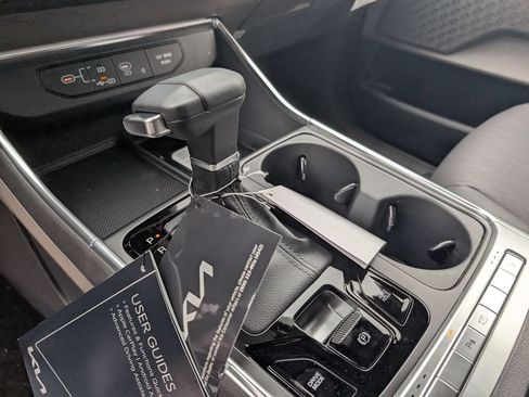 New 2026 Kia Carnival EX FWD image 20