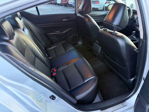 Used 2020 Nissan Altima 2.5 SR image 13