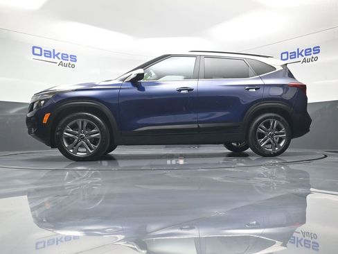 Certified 2023 Kia Seltos S w/ Navigation Package image 28