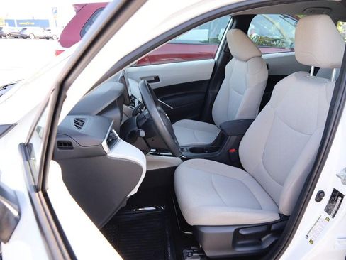 Used 2024 Toyota Corolla Cross L AWD/4WD image 8