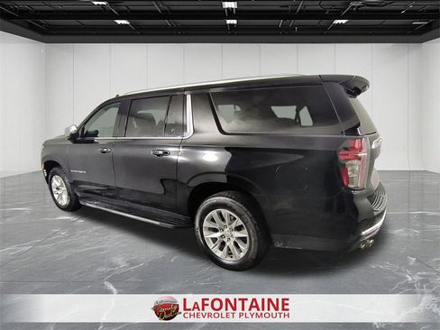 Certified 2024 Chevrolet Suburban Premier image 6