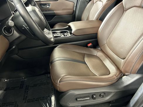 Used 2025 Honda Pilot Elite image 20