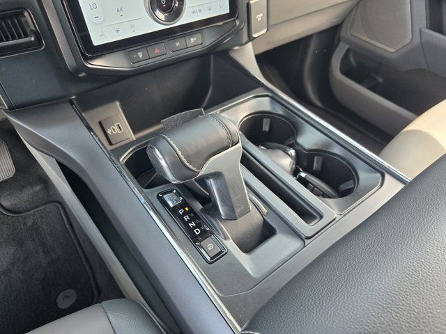 Used 2025 Ford F150 Lightning Flash AWD/4WD image 17