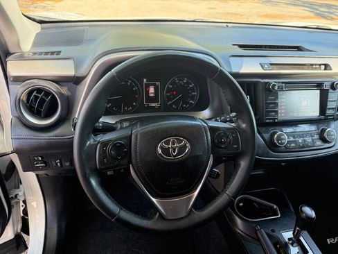 Used 2018 Toyota RAV4 XLE w/ Plus Extra Value Package FWD image 23