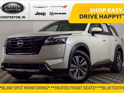 Used 2024 Nissan Pathfinder SL w/ Black Appearance Package