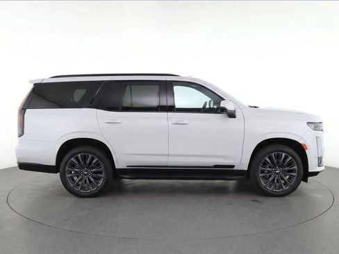 Used 2025 Cadillac Escalade Sport w/ LPO, ONYX Package AWD/4WD image 8